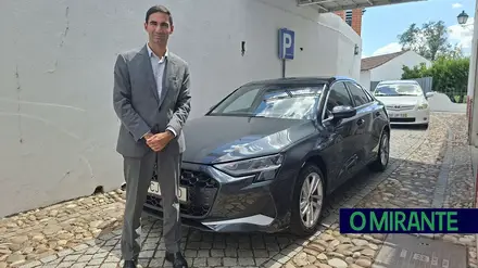 Presidente da Câmara de Constância apresenta novo carro de serviço