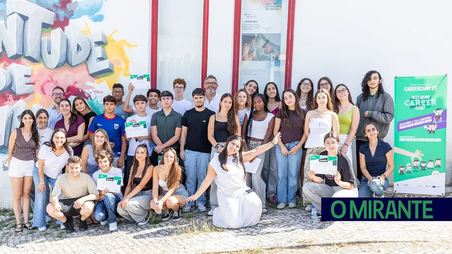 Três dezenas de jovens de VFX receberam certificados do Inspiring Career Camp