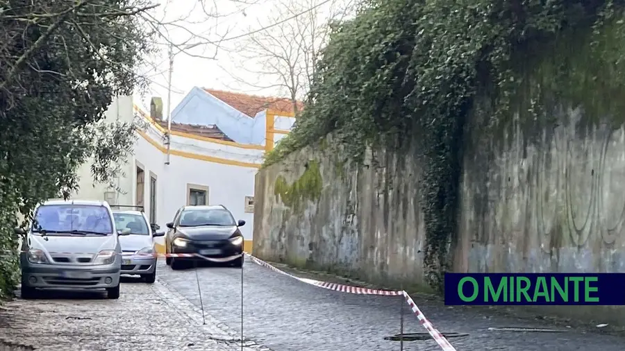 Santarém: Travessa da Calçada das Figueiras fecha ao trânsito até final de Agosto