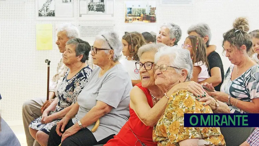 Avós e netos unidos pelos afectos em Salvaterra de Magos