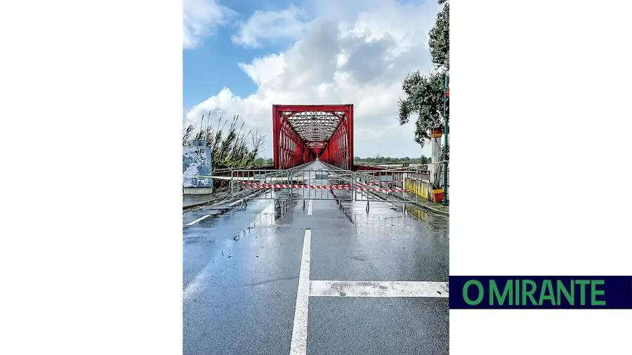 IP fecha Ponte João Joaquim Isidro dos Reis e obriga a desvios de dezenas de quilómetros