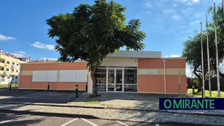 PCP exige reabertura da Segurança Social de Samora e denuncia abandono dos serviços públicos
