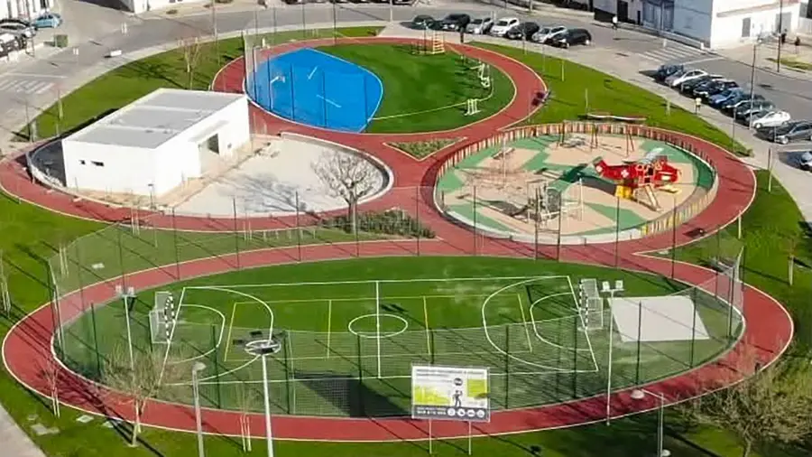 Campo sintético em Torres Novas encerrado para manutenção
