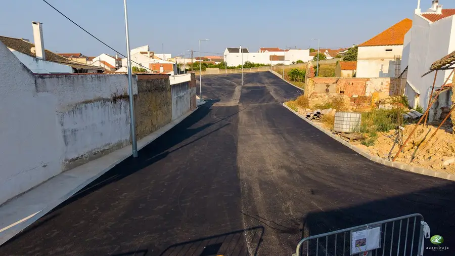 Aveiras de Cima tem novo parque com 73 lugares no centro da vila