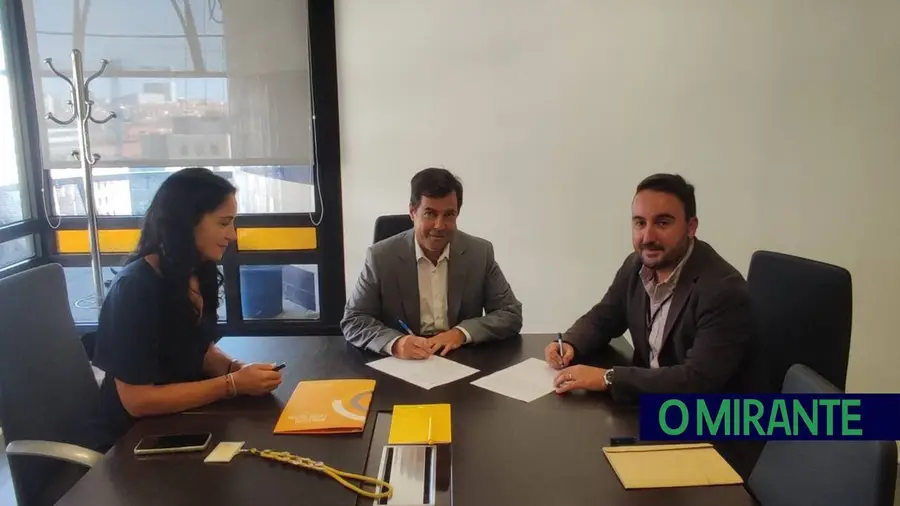 População de Meca vai deixar de sair da freguesia para levantar dinheiro