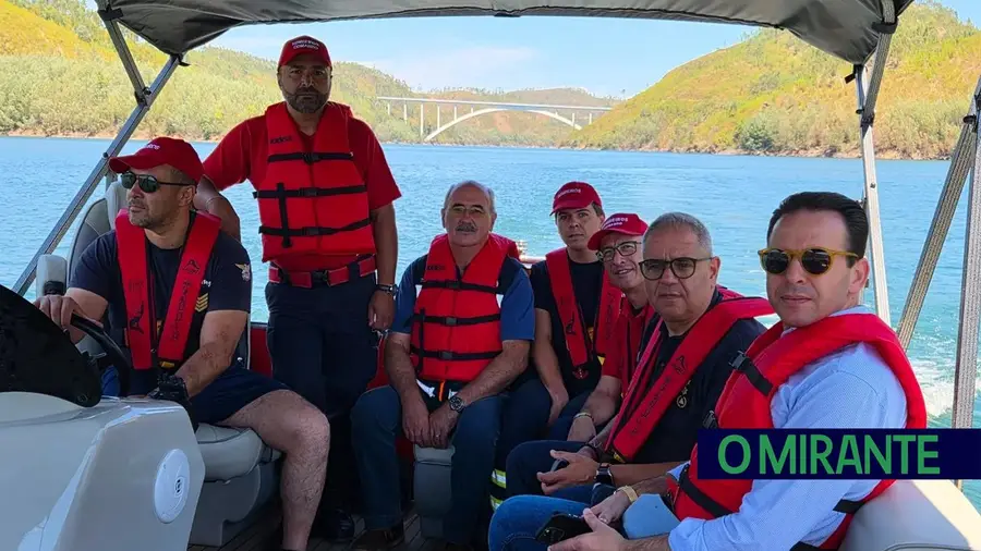 Barco de 130 mil euros reforça socorro e combate a incêndios em Castelo de Bode