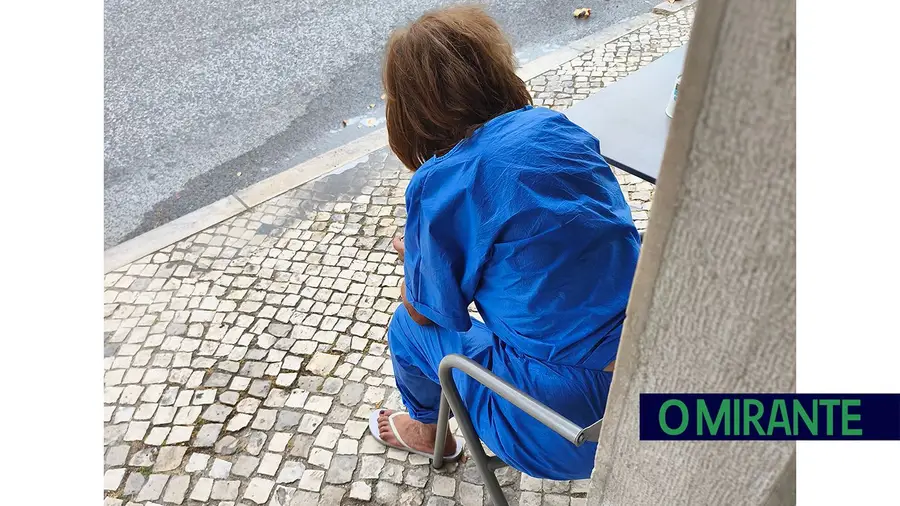 Doente foge do Hospital de Santarém durante a madrugada e é encontrada num café