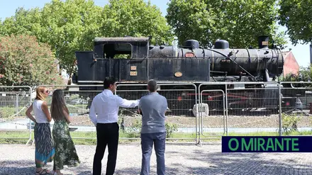 Entroncamento recupera histórica Locomotiva 094 e valoriza memória ferroviária