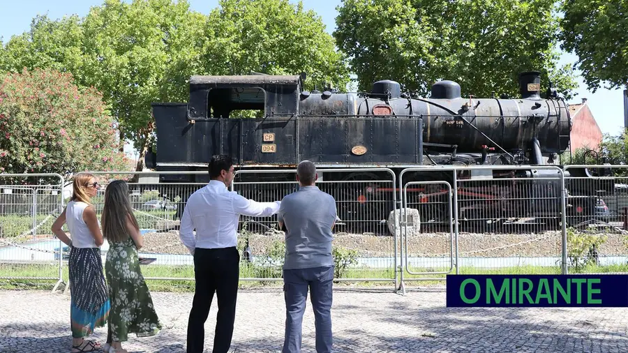 Entroncamento recupera histórica Locomotiva 094 e valoriza memória ferroviária