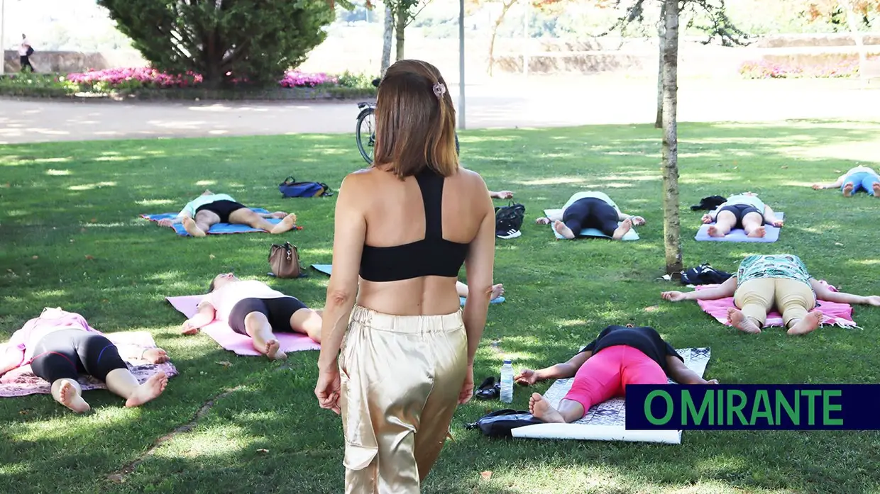 Yoga nos Jardins das Portas do Sol desafia Santarém a abrandar