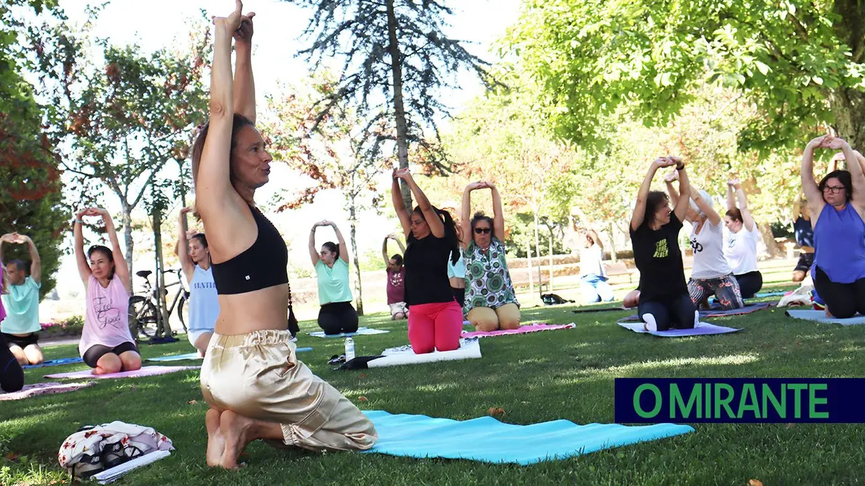 Yoga nos Jardins das Portas do Sol desafia Santarém a abrandar