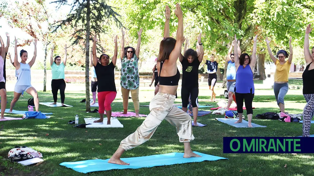 Yoga nos Jardins das Portas do Sol desafia Santarém a abrandar