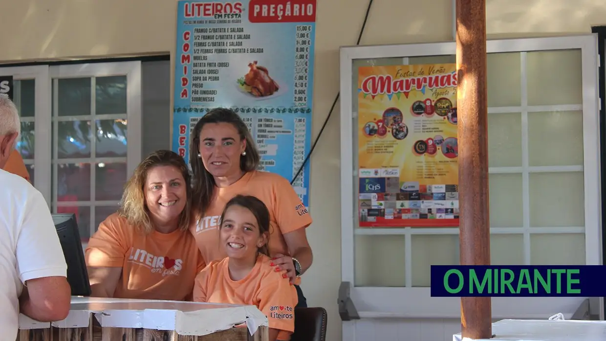 Festas dos Liteiros juntam diferentes gerações para dar vida à aldeia