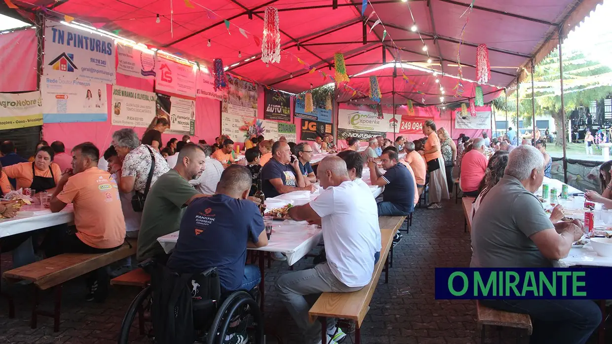 Festas dos Liteiros juntam diferentes gerações para dar vida à aldeia