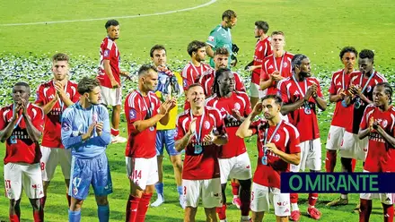 União de Santarém com revolução no plantel e objectivo de fazer melhor na Liga 3