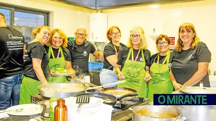 Dezenas de voluntários trabalham durante quatro dias para que a festa da Granja aconteça
