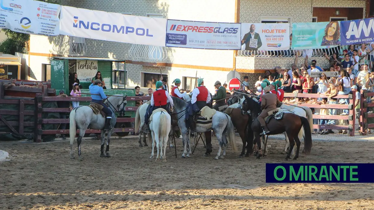 Entradas de toiros voltam a encher as ruas de Samora Correia