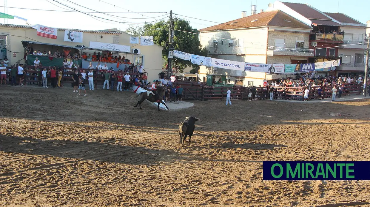 Entradas de toiros voltam a encher as ruas de Samora Correia
