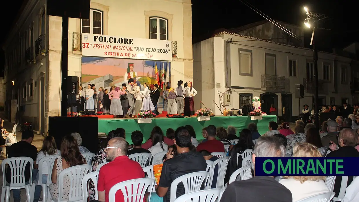 Ribeira de Santarém juntou grupos de folclore de norte a sul do país