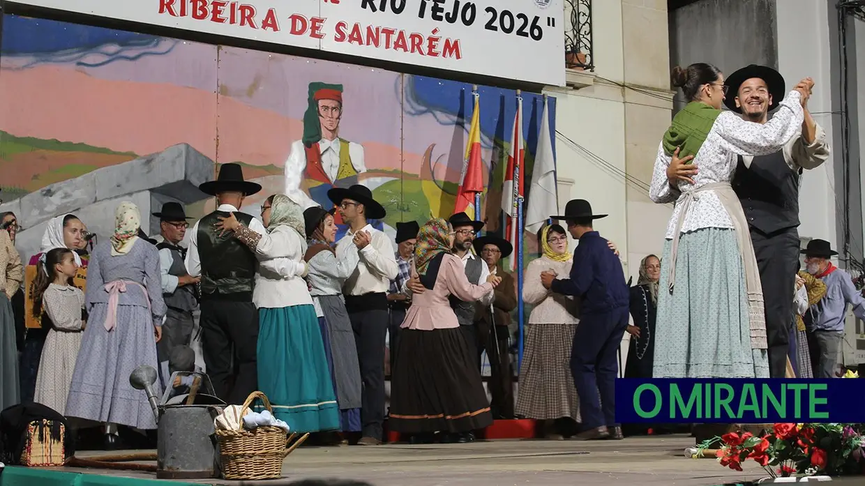 Ribeira de Santarém juntou grupos de folclore de norte a sul do país