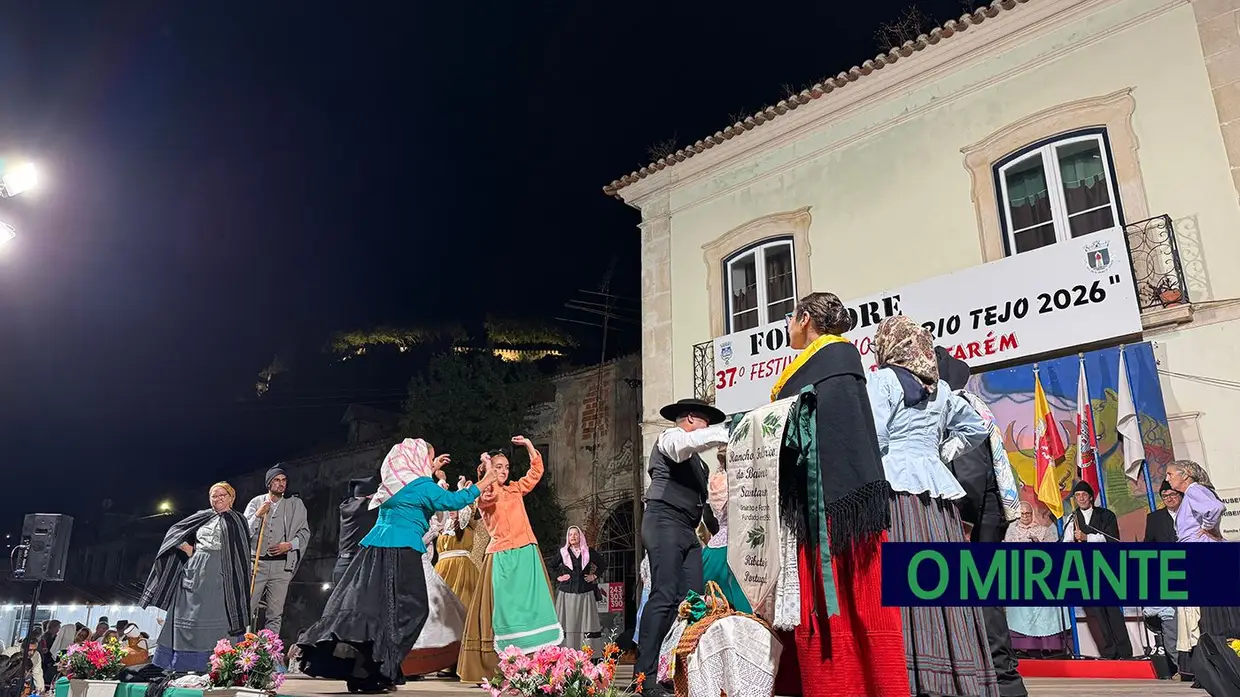 Ribeira de Santarém juntou grupos de folclore de norte a sul do país