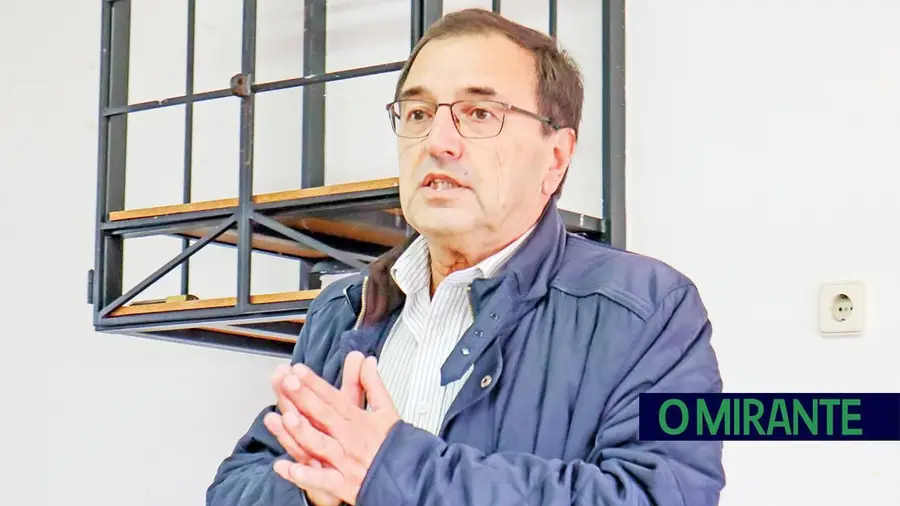 Falhas nas comunicações persistem e utentes pressionam Governo