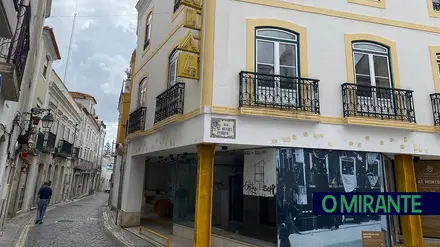 Câmara de Santarém paga 607 mil euros pelo antigo centro comercial Escala 4