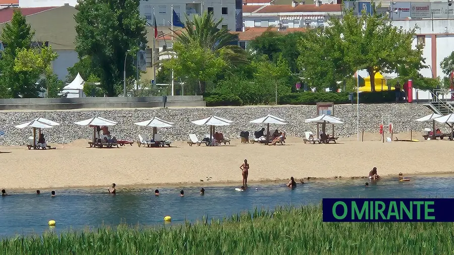 Praia Fluvial do Sorraia interdita devido a contaminação microbiológica da água