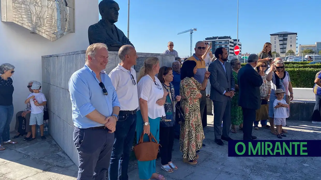 Festival de Folclore Celestino Graça abre com homenagem ao patrono