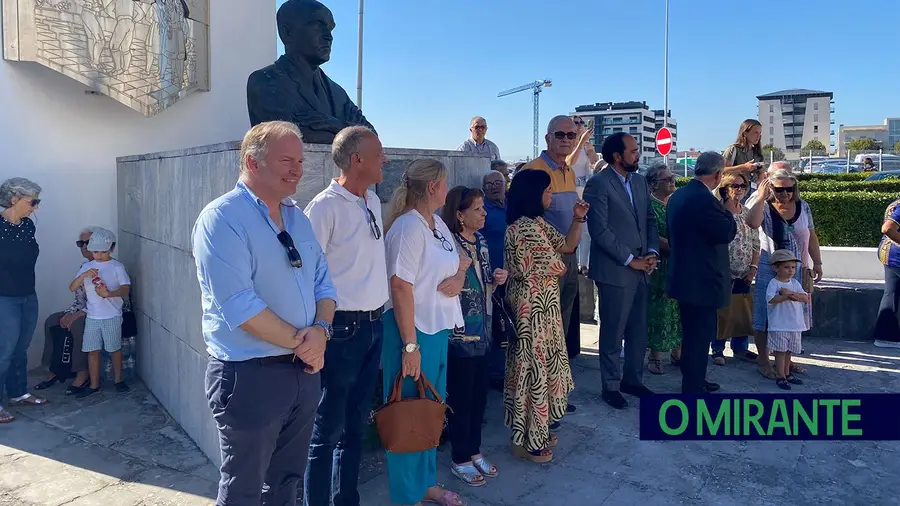 Festival de Folclore Celestino Graça abre com homenagem ao patrono