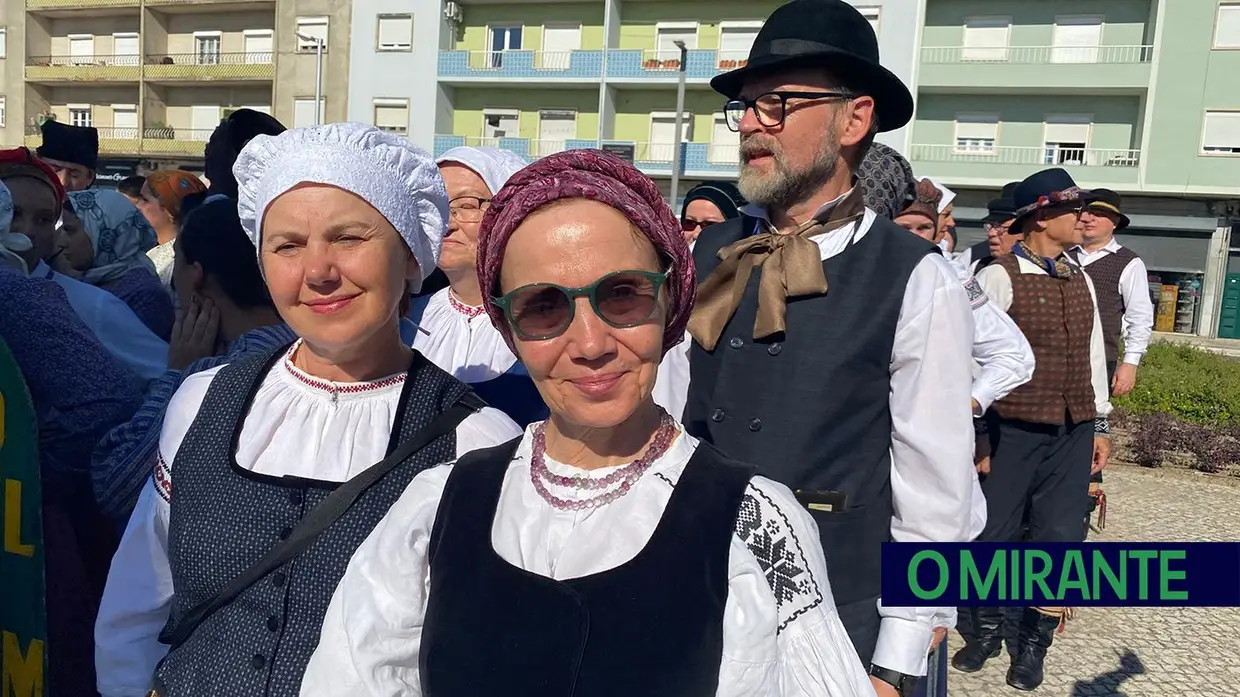 Festival de Folclore Celestino Graça abre com homenagem ao patrono