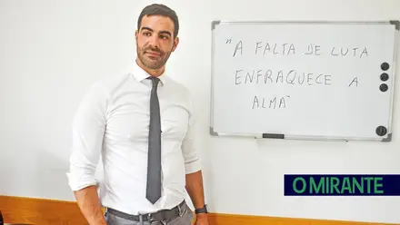 O rei vai nu nas polícias e só Bruno Pereira é que grita “ó da guarda”