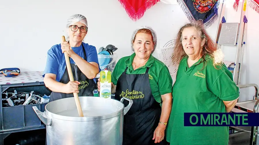 Tradição, esforço e amor: o segredo do arroz que adoça o Festival da Sopa da Pedra de Almeirim