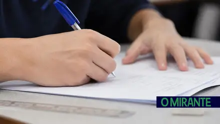 Mais de 43 mil alunos inscritos na época especial de exames do secundário