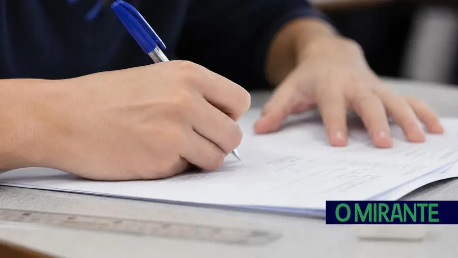 Mais de 43 mil alunos inscritos na época especial de exames do secundário