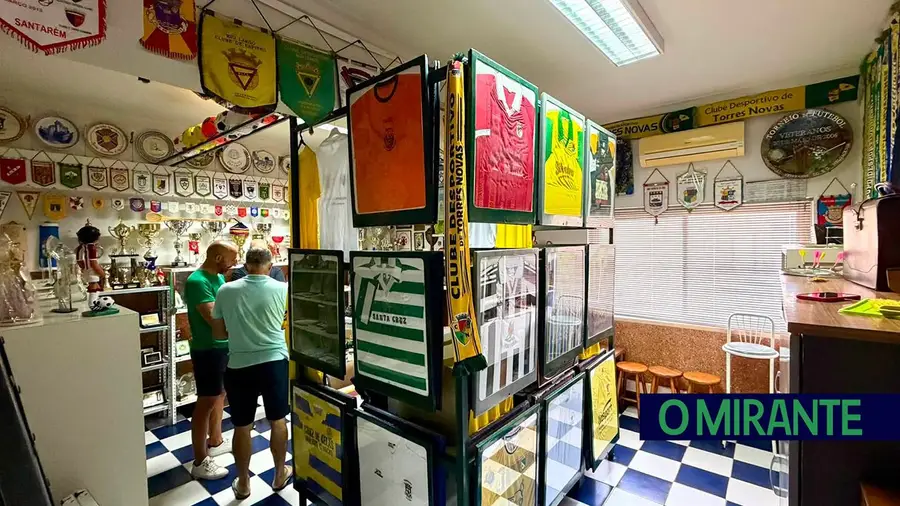 Clube Desportivo de Torres Novas inaugura nova sede e apresenta equipa para nova época