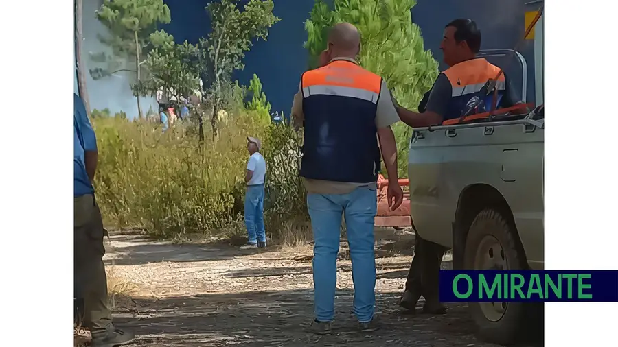 Ex-autarca condenado por peculato acusado de usar colete da Proteção Civil em incêndio em Mouriscas