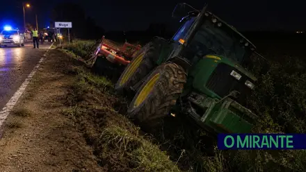 Fica gravemente ferido após despiste de tractor em Muge