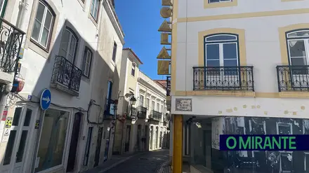 Adivinha-se uma nova vida para o antigo centro comercial Escala 4 em Santarém