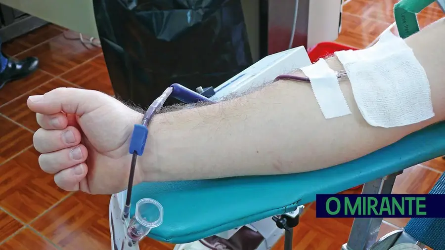 Falta de profissionais leva ao cancelamento de recolhas de sangue na região
