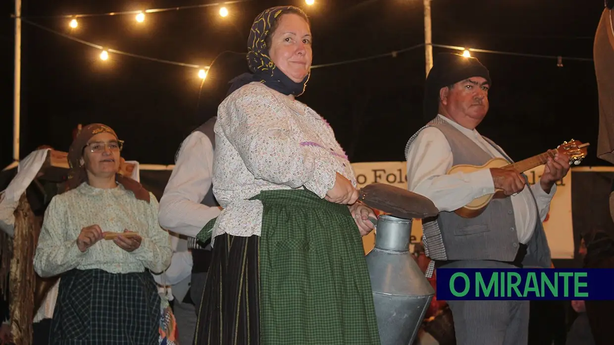 Ponte Celeiro dança ao ritmo da tradição numa noite de folclore