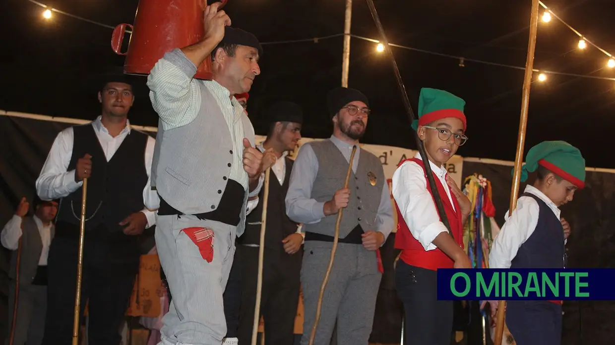 Ponte Celeiro dança ao ritmo da tradição numa noite de folclore