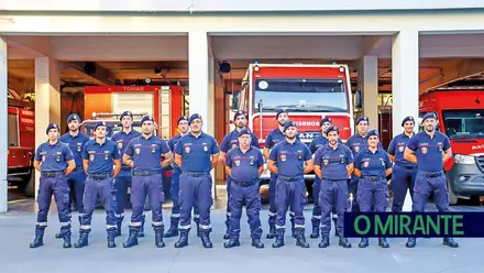 12 horas no quartel dos Bombeiros de Tomar onde a normalidade acaba ao primeiro toque da sirene