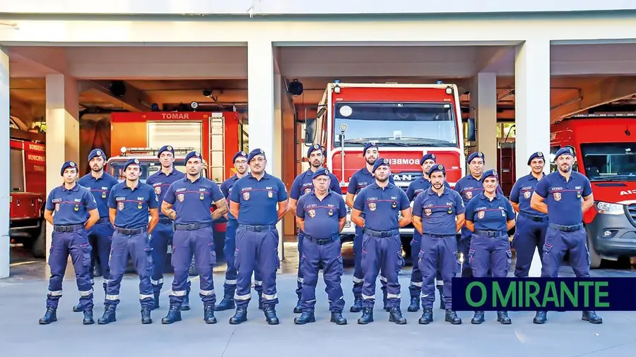 12 horas no quartel dos Bombeiros de Tomar onde a normalidade acaba ao primeiro toque da sirene