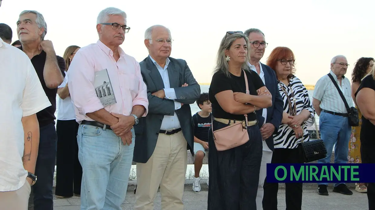 Manuela Ralha questiona o que ainda podemos ser perante a dor dos outros