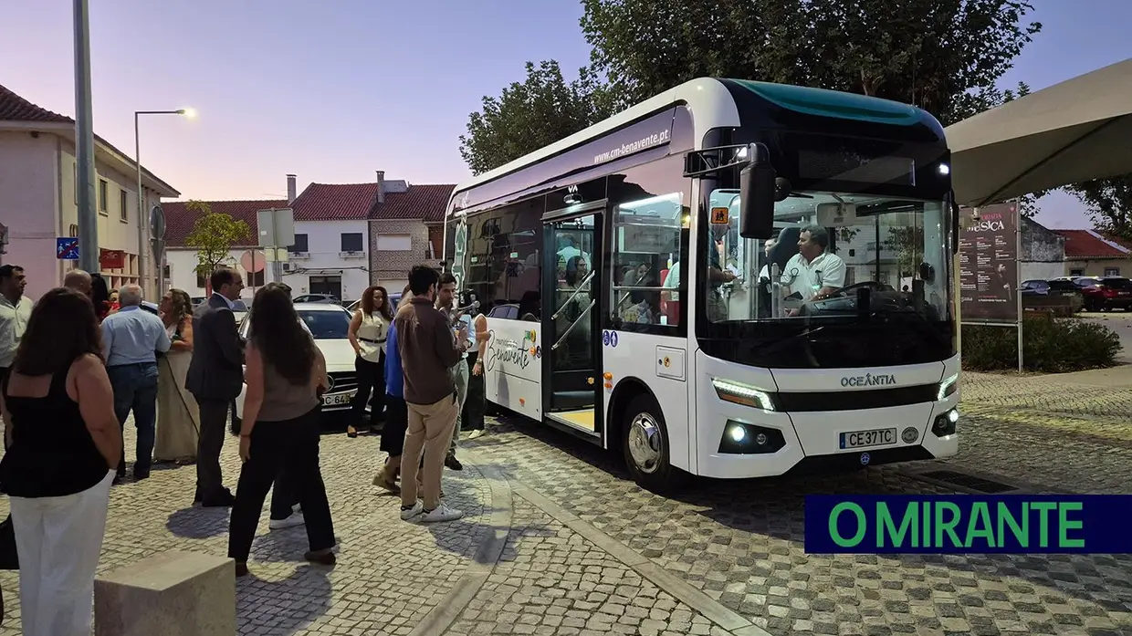 Mobilidade em Samora Correia passa por mais estacionamento, miniautocarro eléctrico e ligação a Alcochete