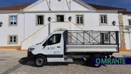 Salvaterra de Magos reforça frota de resíduos com veículo eléctrico
