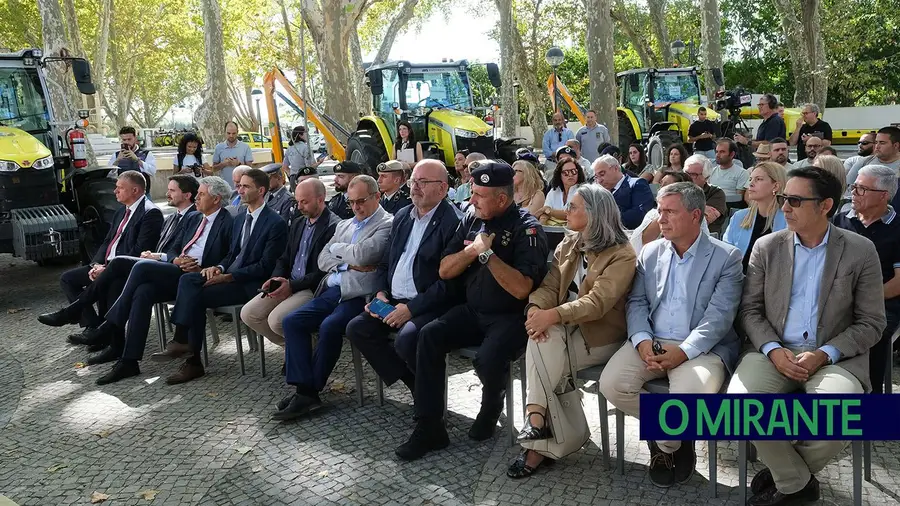 Seis municípios do Médio Tejo recebem tratores para prevenção de incêndios