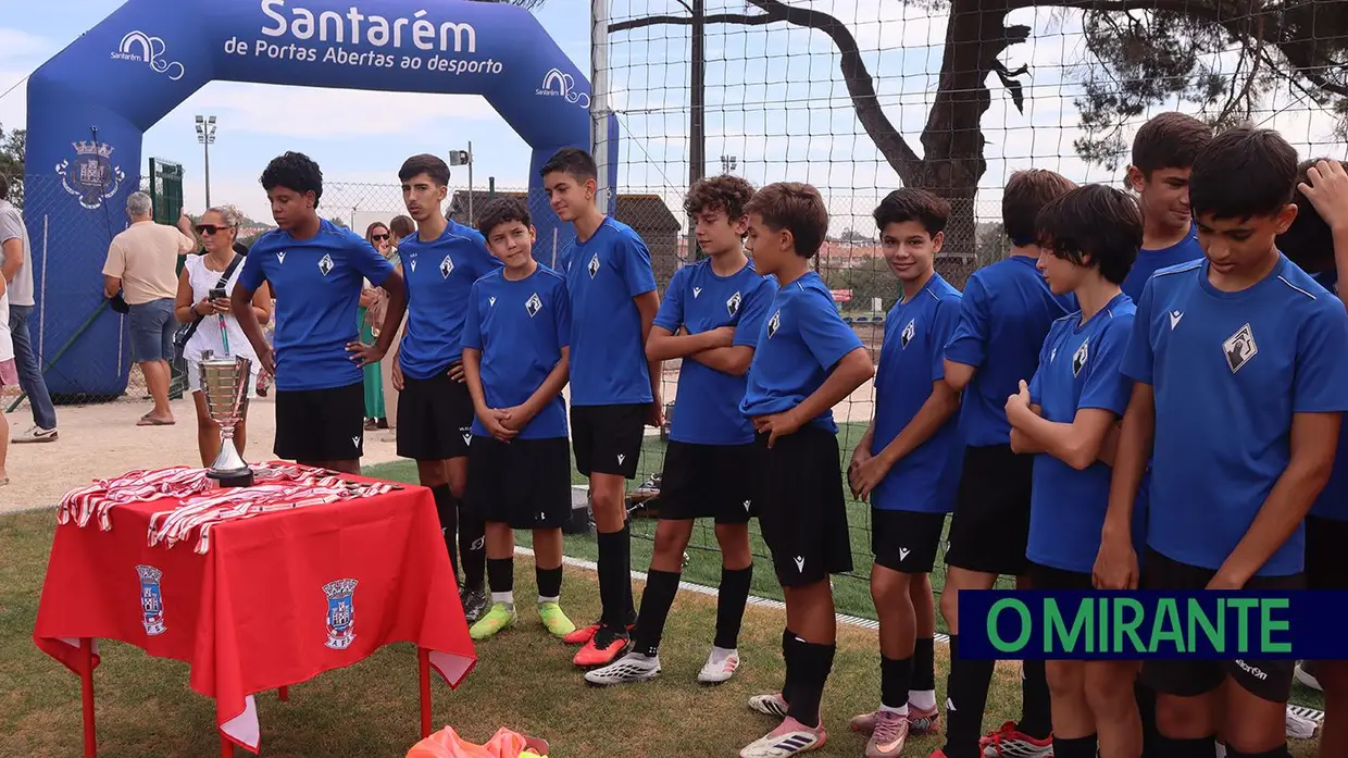 Santarém reforça instalações desportivas com novo campo na Escola Agrária