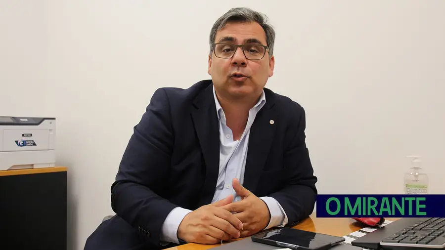 Tiago Ferreira regressa à Câmara de Torres Novas três meses após suspensão de mandato